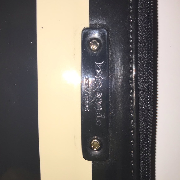 black and cream striped kate spade wristlet - Picture 5 of 5
